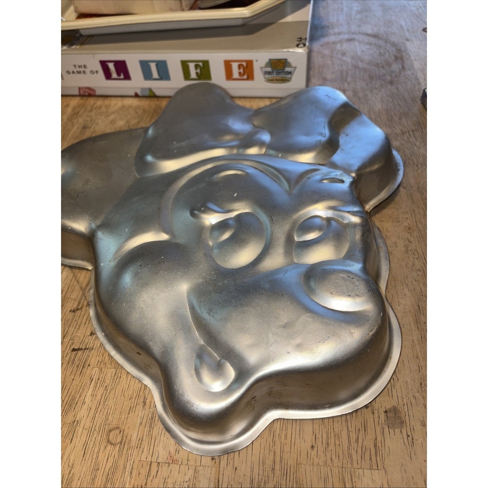VINTAGE WILTON DISNEY MINNIE MOUSE HEAD CAKE BAKING PAN MOLD 515-809 RETIRED
